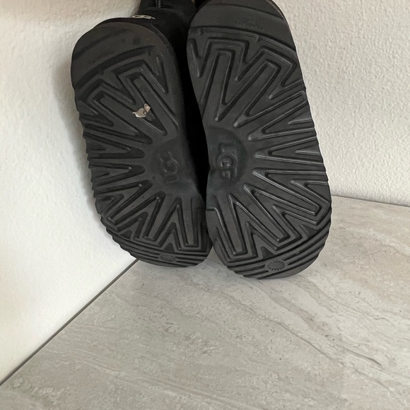 Black Calf Ugg Boots - Picture 4 of 8